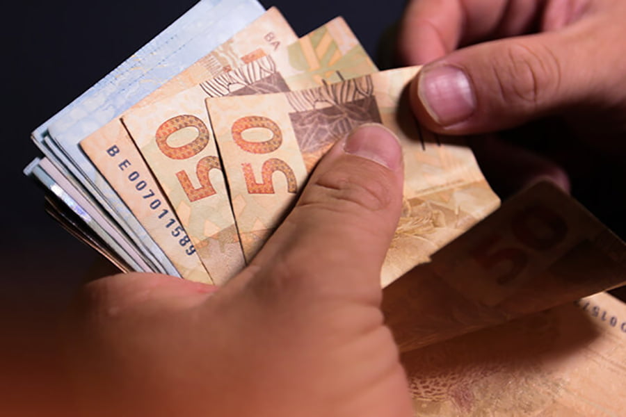 Imagem: 13º salário: empresas já podem ser multadas por atraso no pagamento Gênesys Organização Contábil em Arujá